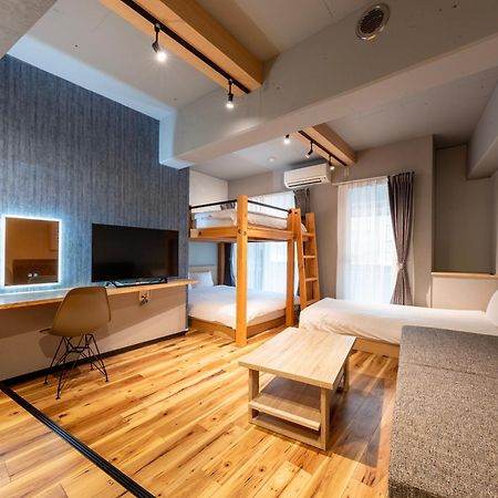 E-Stay Namba Осака Экстерьер фото